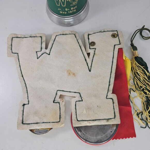 Vintage Warriors Spirit Memorabilia Lot Buttons Ribbons Pennant Mug & Tassel - Picture 8 of 13